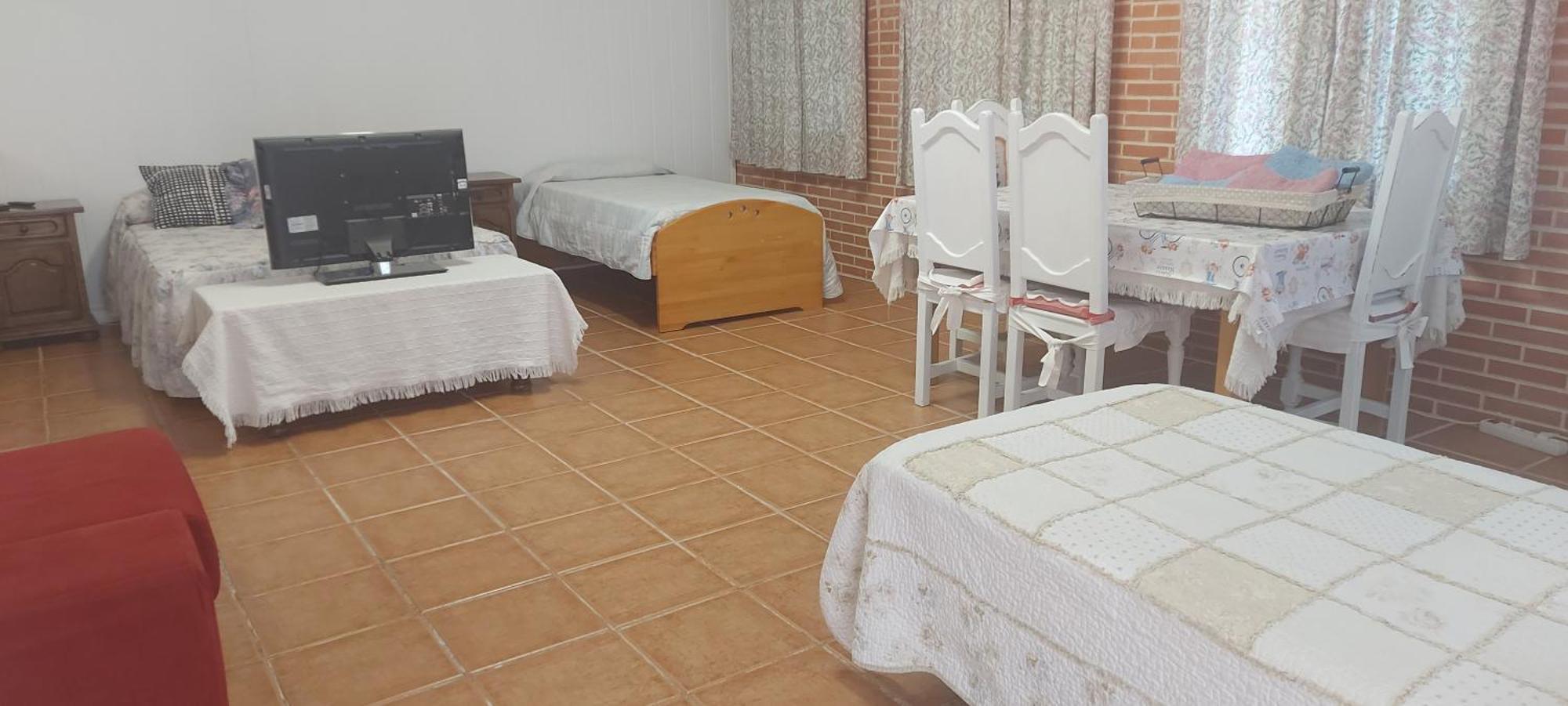 Habitacion,Piscina Y Jardin Azuqueca de Henares Dış mekan fotoğraf
